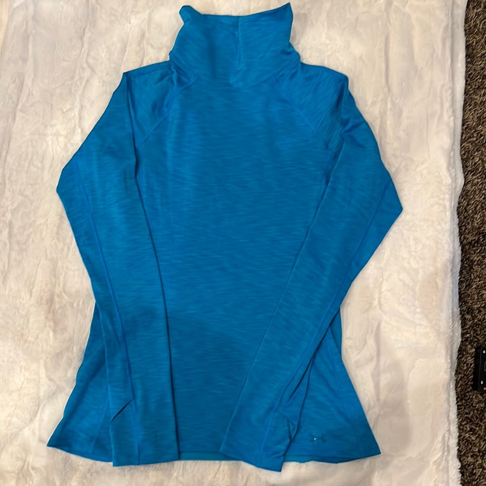 Underarmour turquoise turtleneck cold gear for running, size medium